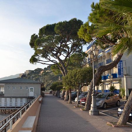 Residence Costa Templada Ventimiglia Exteriör bild