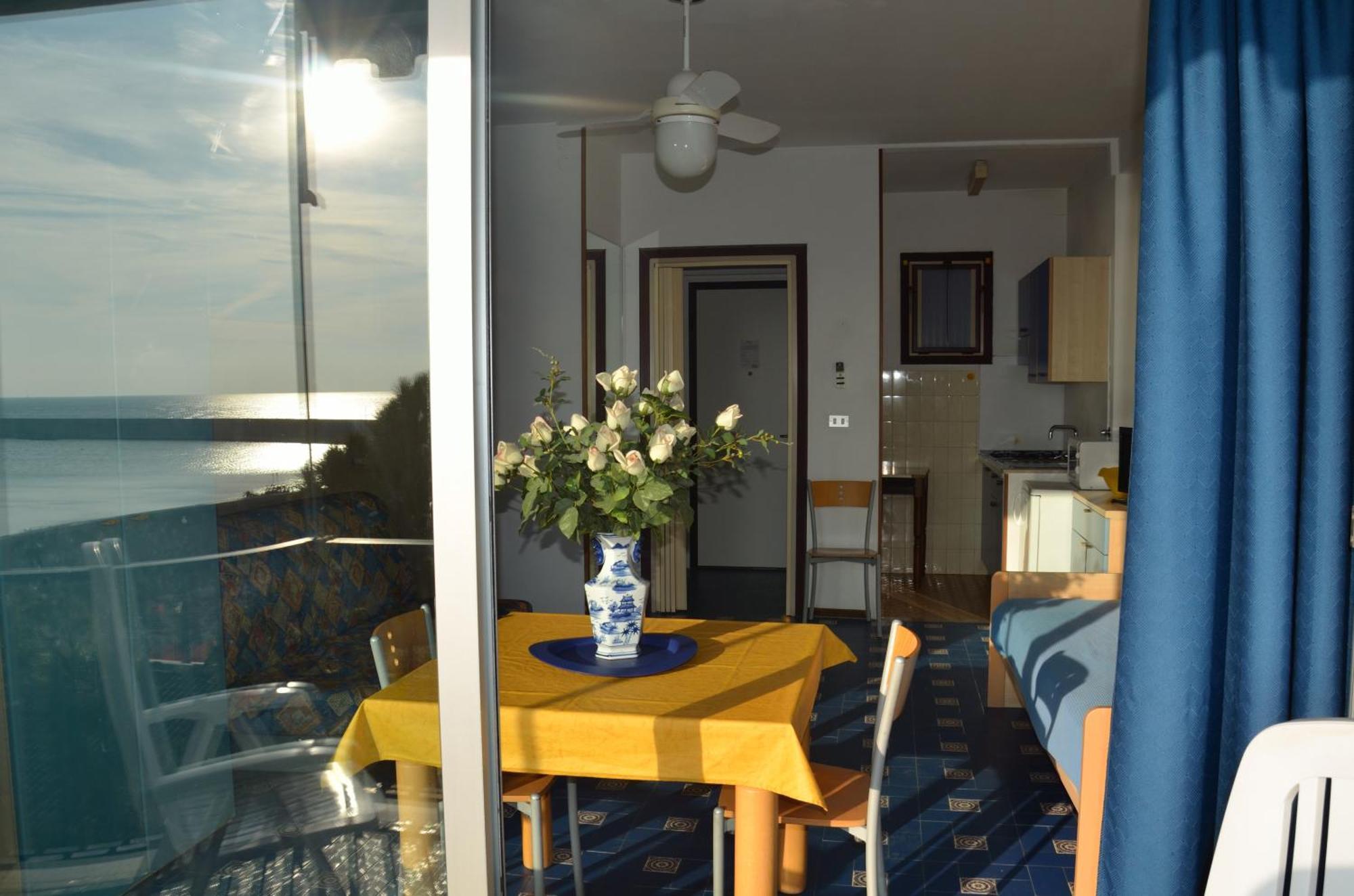 Residence Costa Templada Ventimiglia Exteriör bild