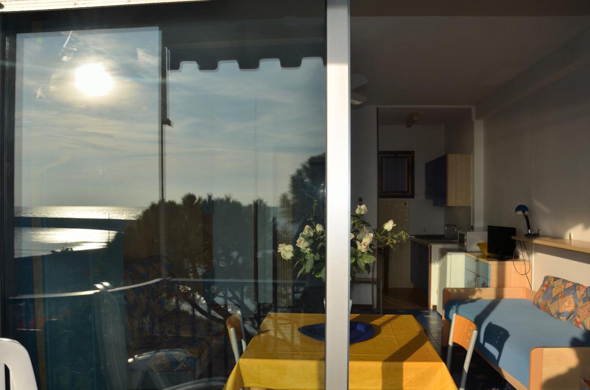 Residence Costa Templada Ventimiglia Exteriör bild