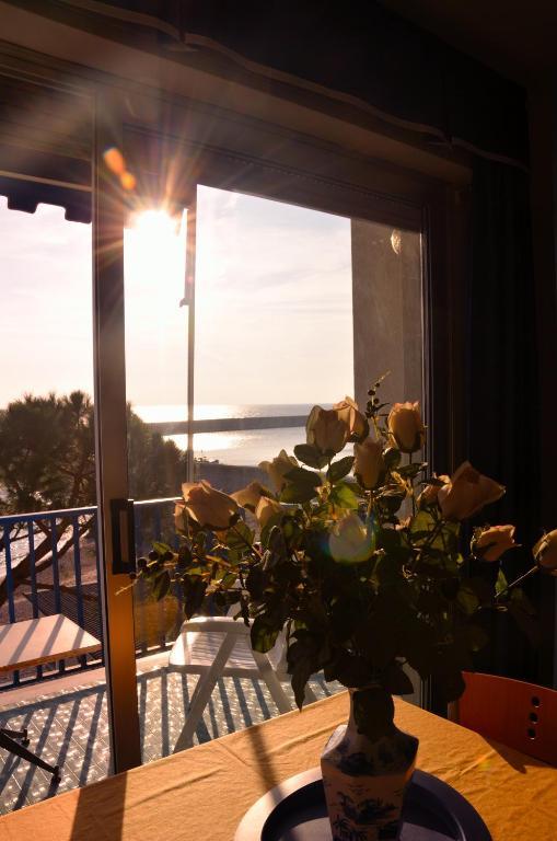 Residence Costa Templada Ventimiglia Rum bild