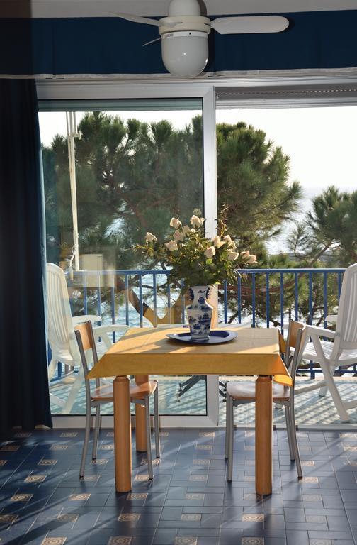 Residence Costa Templada Ventimiglia Rum bild
